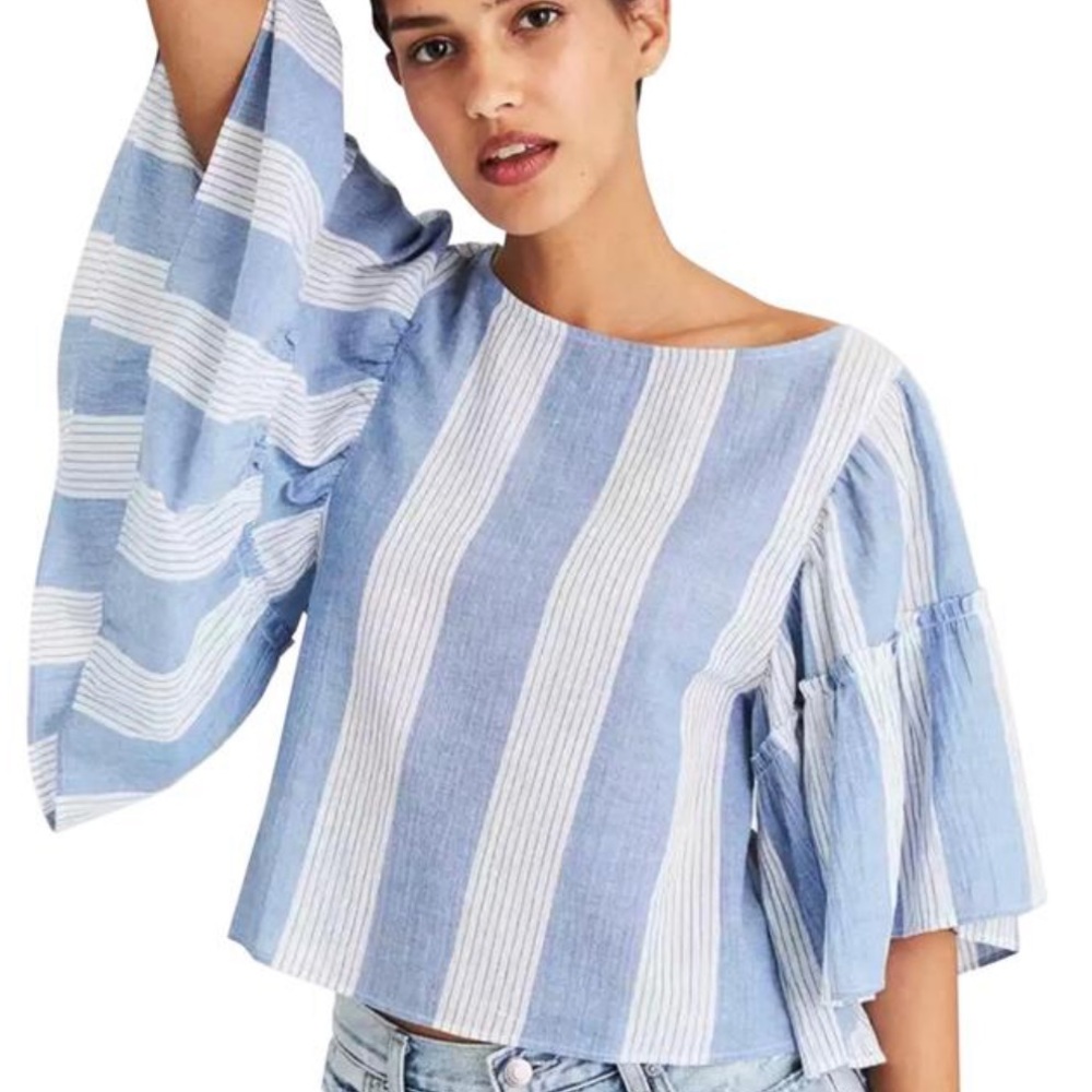 Flowy crop top